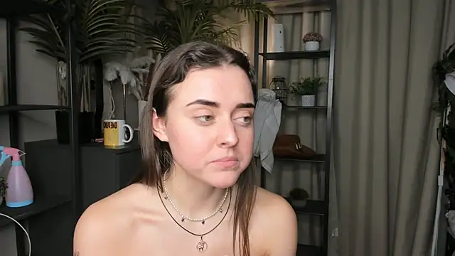 thelmajusto - ThelmaJusto's free webcam - UK Sex Cams