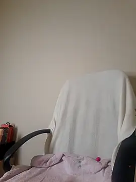 Webcam Model (d4ddysgirll)  is live.Free join now!