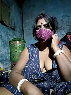 Webcam Model (parioo7)  is live.Free join now!