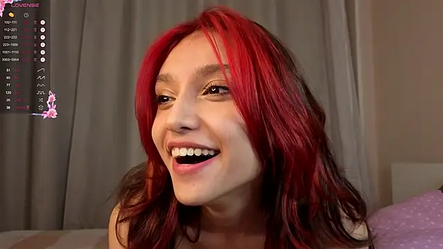 ZadengiDaaa live cam screenshot female on Home.Pink — Cozy Live Cams & Chat