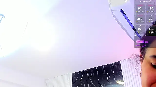 reginavegaa (F young) - DILDO+VIBRADOR PUSSY PLAY 💦