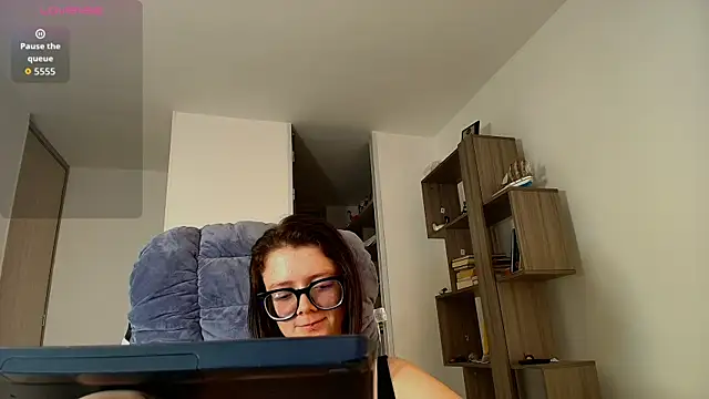 hannah______ - Hannah______'s free webcam - UK Sex Cams