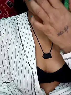 Rashmi_011 webcam stripchat model stream image