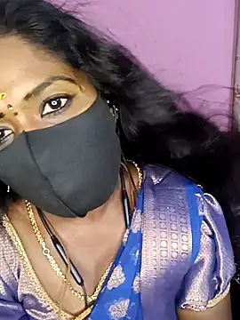 Webcam Model (tamilammukuttyy)  is live.Free join now!