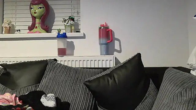 sizzling_indie36 - Sizzling_Indie36's free webcam - UK Sex Cams