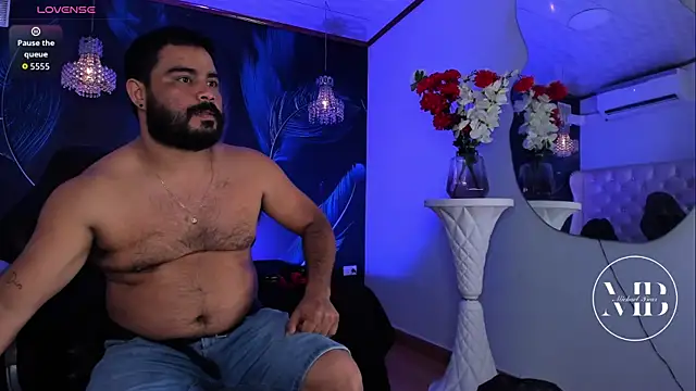 michaelbear_ (Ask my age) - big cum bear