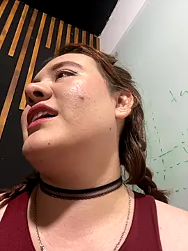 aliamiller_ - AliaMiller_'s free webcam - UK Sex Cams