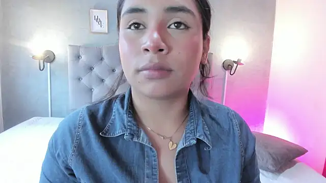 giannaslimjb - GiannaSlimJB's free webcam - UK Sex Cams