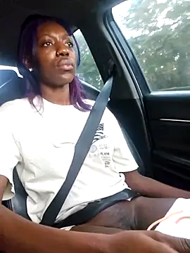 Webcam Model (oliviaprettypussy)  is live.Free join now!