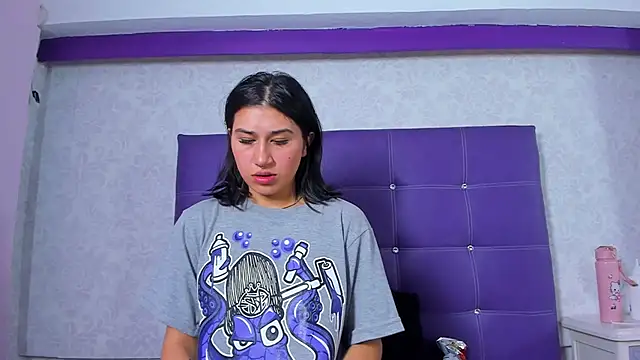  LeaMoreau22 chat room