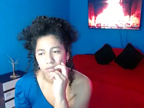 bellacrespalatina live cam screenshot female on Home.Pink — Cozy Live Cams & Chat