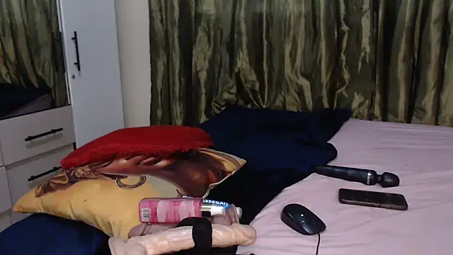  Foxybrownxx1 chat room