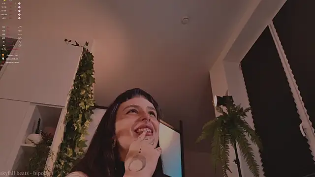 MichaellaMoon webcam stripchat model stream image