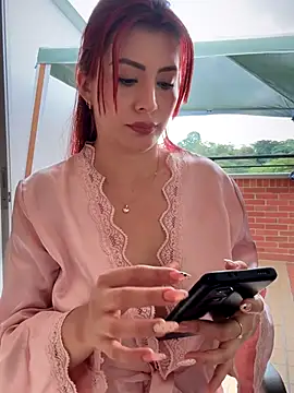 LINDA_PATTY94's Stripchat show and profile