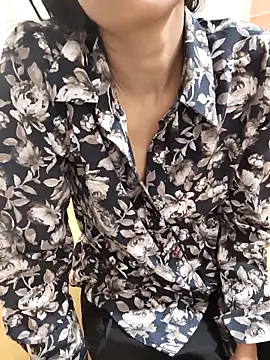 Webcam Model (Shalu_G)  is live.Free join now!