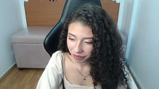 danatella_a live cam screenshot female on Ohstagram — Live Cams & Adult Streams