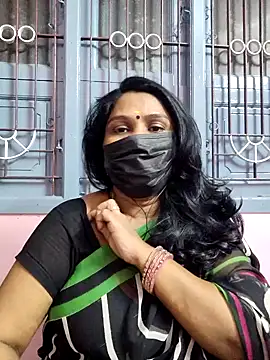 Webcam Model (Tamil_Azhaghi25)  is live.Free join now!