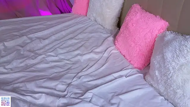 SweetyLali from StripChat is Freechat