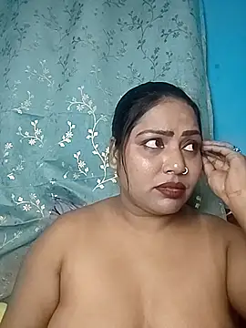 Webcam Model (hornypriya696)  is live.Free join now!