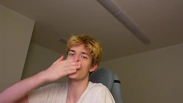 logan_fraser (M twink) - pay my rent ;D