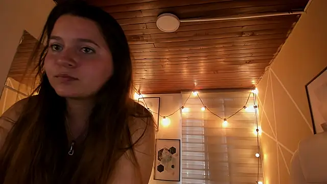 sophiee09_ - Sophiee09_'s free webcam - UK Sex Cams