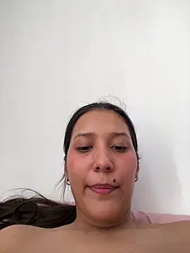 isabellajoness_ - IsabellaJoness_'s free webcam