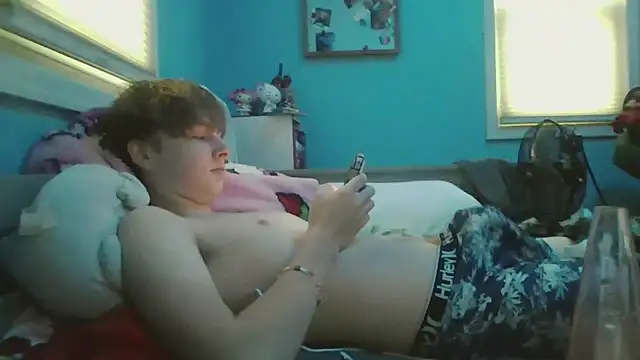 liam_axel35 (M twink) - Play With My Hole