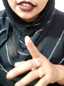 Webcam Model (Indian-Nazia)  is live.Free join now!