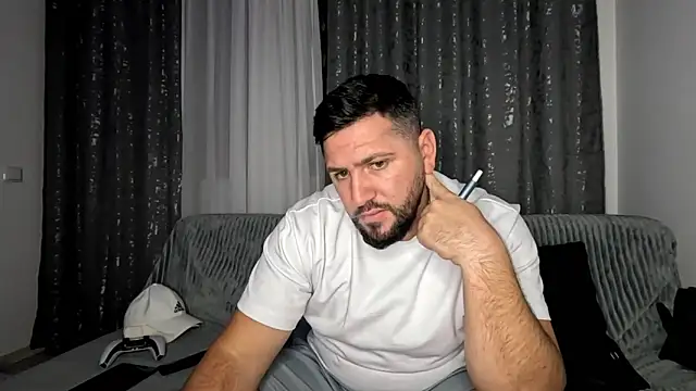 gold_alpha_boy (M young) - Make your Master explode all over !!