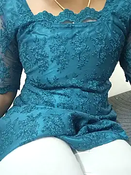 Tamilmallu-duskygirl03