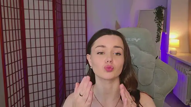 avaflower - AvaFlower's free webcam - UK Sex Cams