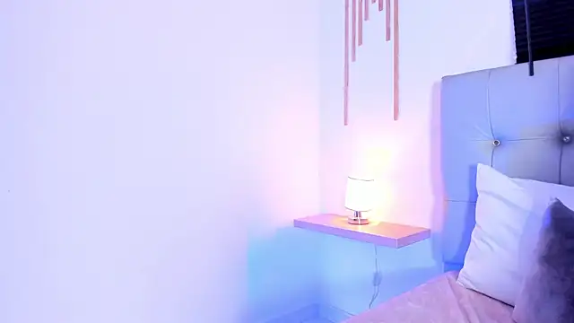 _aithanaa_ - _aithanaa_'s free webcam - UK Sex Cams