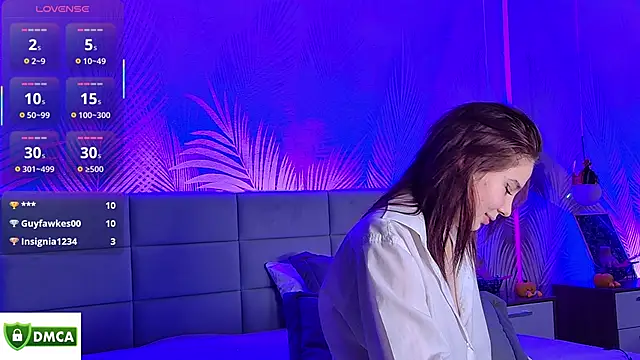 emma_plux - Emma_plux's free webcam - UK Sex Cams