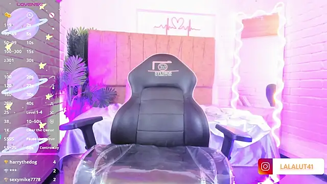 lalalutsy_tay - Lalalutsy_tay's free webcam - UK Sex Cams