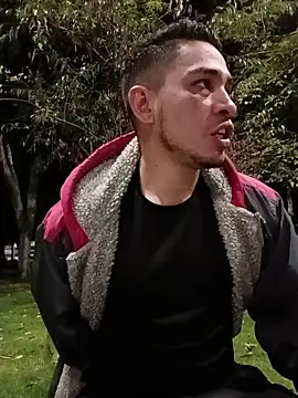 Andreshot911 live cam