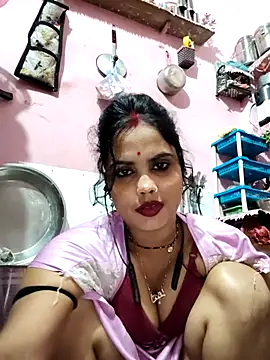 Webcam Model (Cut_ragni)  is live.Free join now!