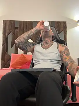 mateo_diluca - MATEO_DILUCA's free webcam