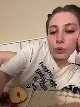 molli_luv - Molli_Luv's free webcam - UK Sex Cams