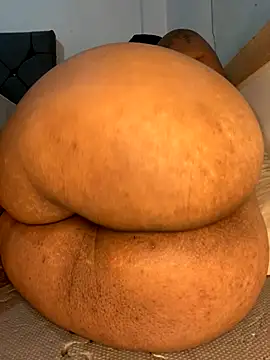 Webcam Model (Charlotte_bronxxx)  is live.Free join now!