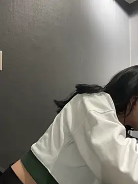 angie_rousse_ (F teen) - I spank myself on all fours