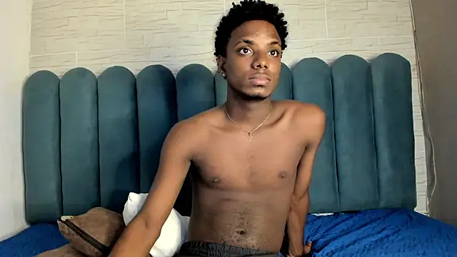 amare_25 (M twink) - flash dick 🍆🔥