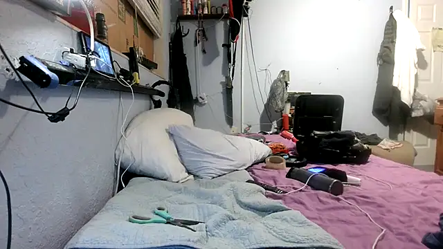 pornstro921 (Ask my age) - JL 4 wkly pay im here 4u u tell me sup?