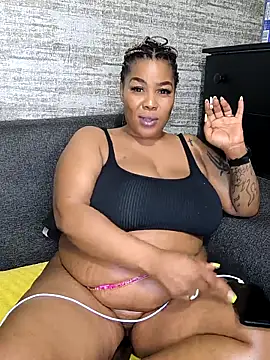 Webcam Model (ExclusiveLeexx)  is live.Free join now!