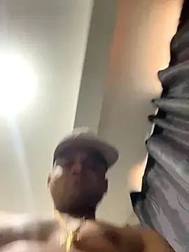 morenito_00987 live cam screenshot male from Colombia on Home.Pink — Cozy Live Cams & Chat