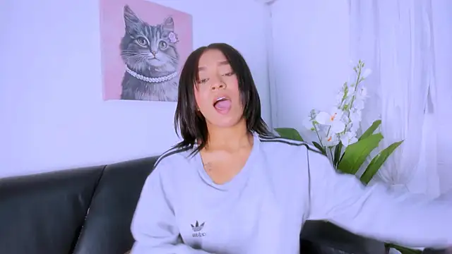 fernanda_brown18 - Fernanda_brown18's free webcam - UK Sex Cams