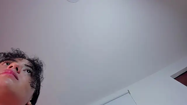 yaya23x (F teen) - blow job