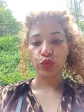 vikyvoyeur (F young) - Fuck dildo on the balcony 😝🥵