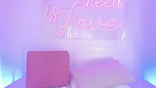 venus_nite (F young) - RUB PUSSY CLOSE UP