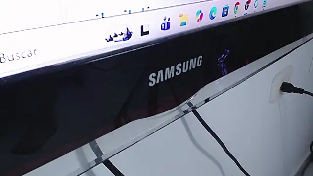 coraly_ (F young) - off bra