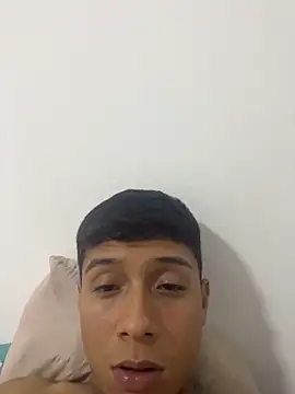 thiagoo_frost - Thiagoo_Frost's free webcam - UK Sex Cams